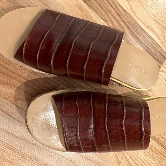 Chloe Platform Wedge Sandal Size 41. In Very Good Condition - Picture 7 of 9